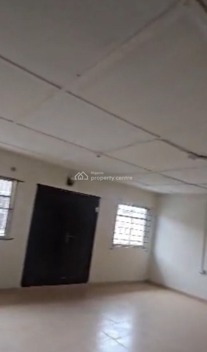 Executive, Very Decent, Standard and Spacious 3-bedroom Ground Floor, New Garage, Gbagada, Lagos, Flat / Apartment for Rent