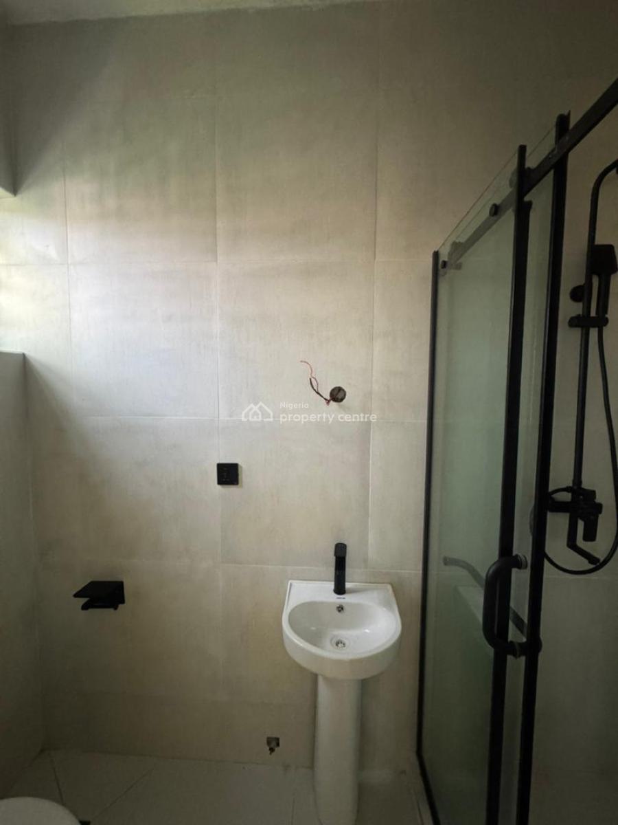 4bedroom Semi Detached Duplex, New Road, Lekki, Lagos, Semi-detached Duplex for Sale