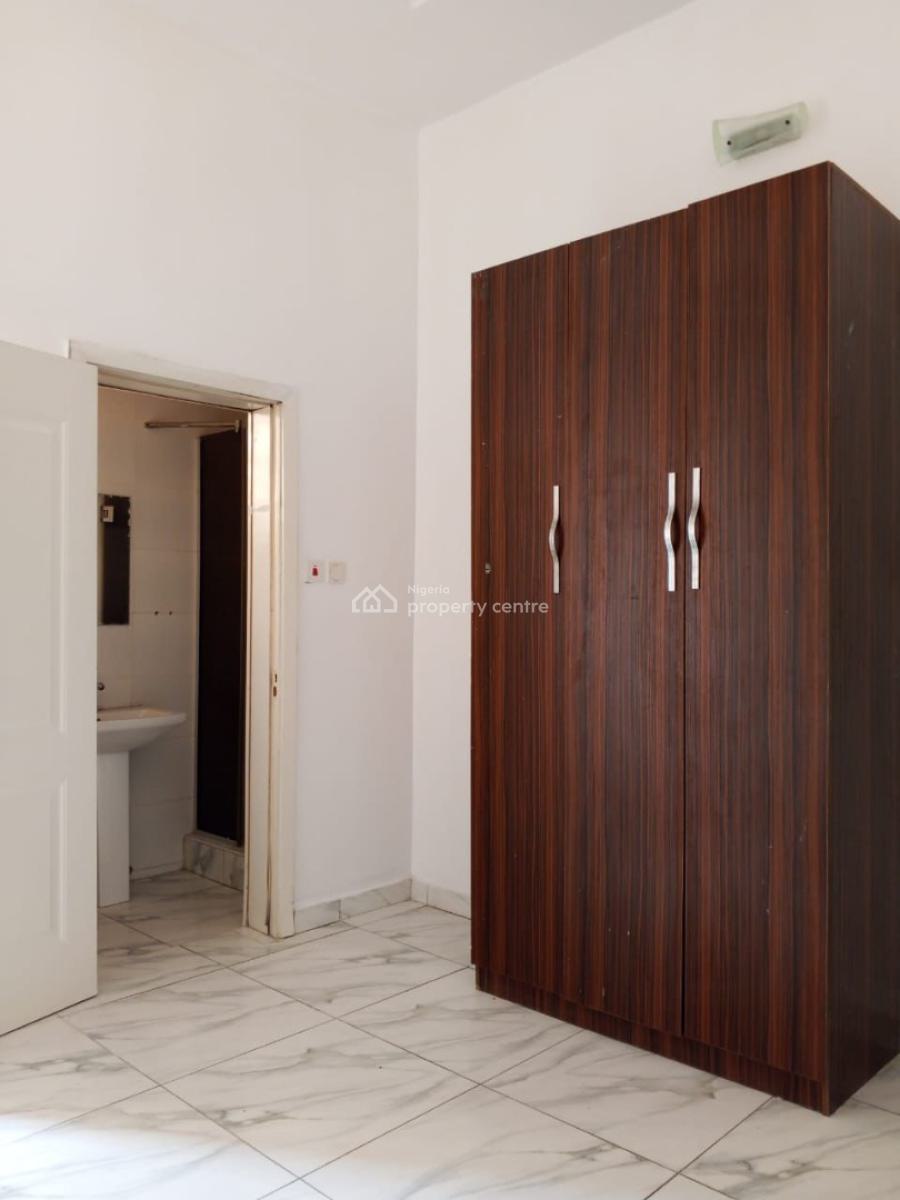 Well Maintained 4 Bedroom Terrace Duplex in a Prime Estate, Ikota, Lekki, Lagos, Terraced Duplex for Rent