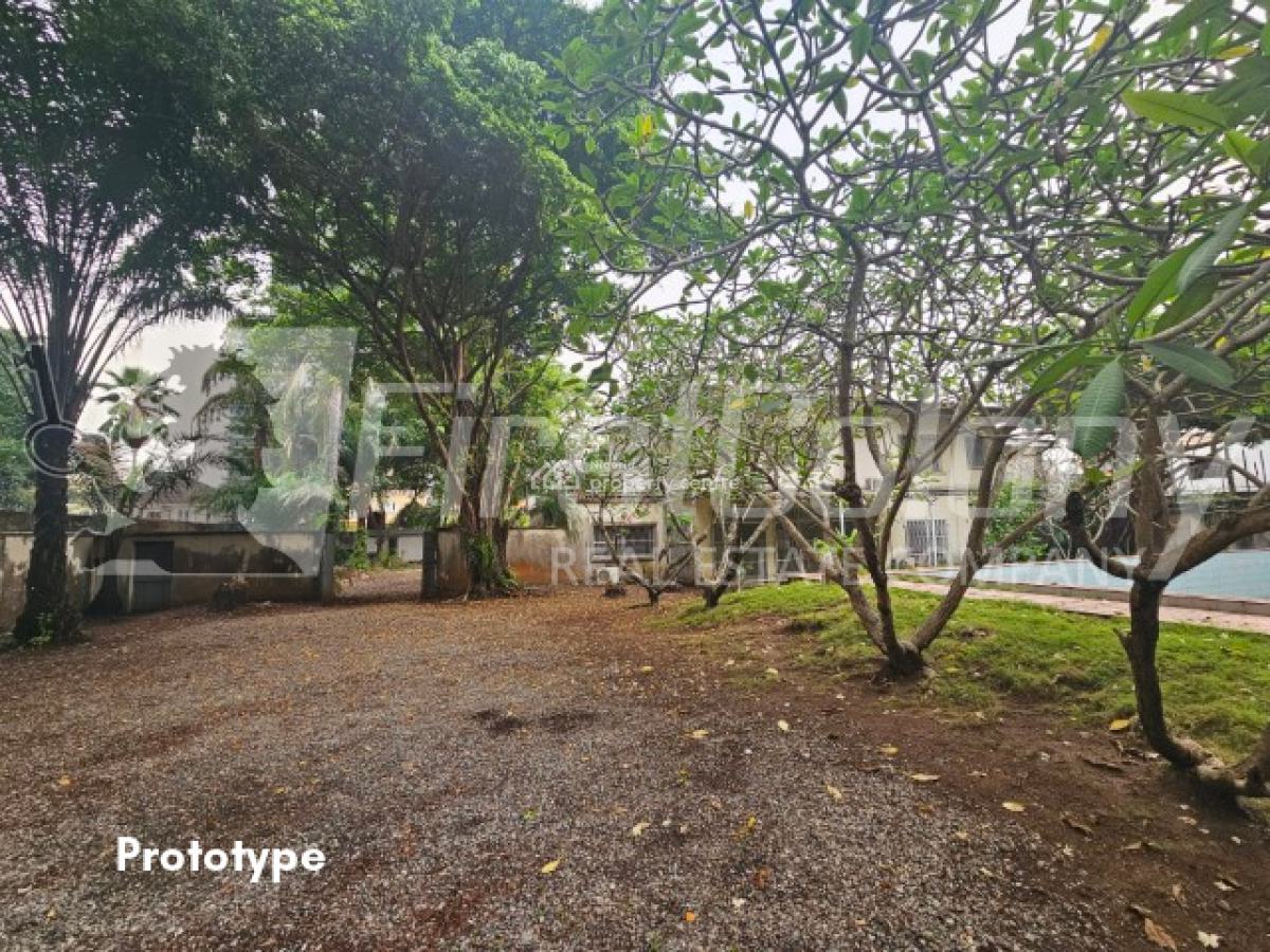 Gigantic 3 Bedroom Detached Home on Massive Private Premises, Old Ikoyi, Ikoyi, Lagos, Detached Duplex for Rent