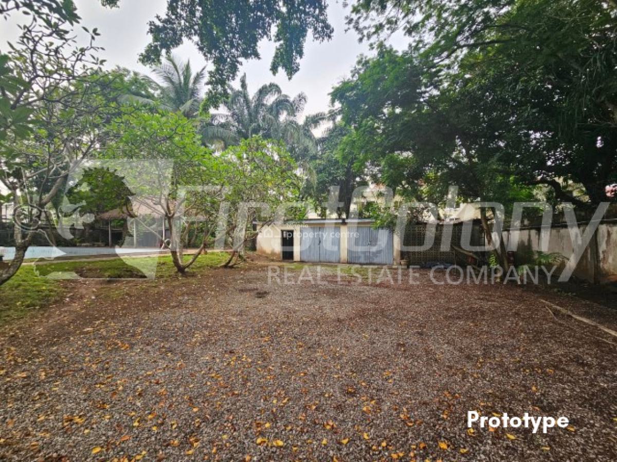 Gigantic 3 Bedroom Detached Home on Massive Private Premises, Old Ikoyi, Ikoyi, Lagos, Detached Duplex for Rent