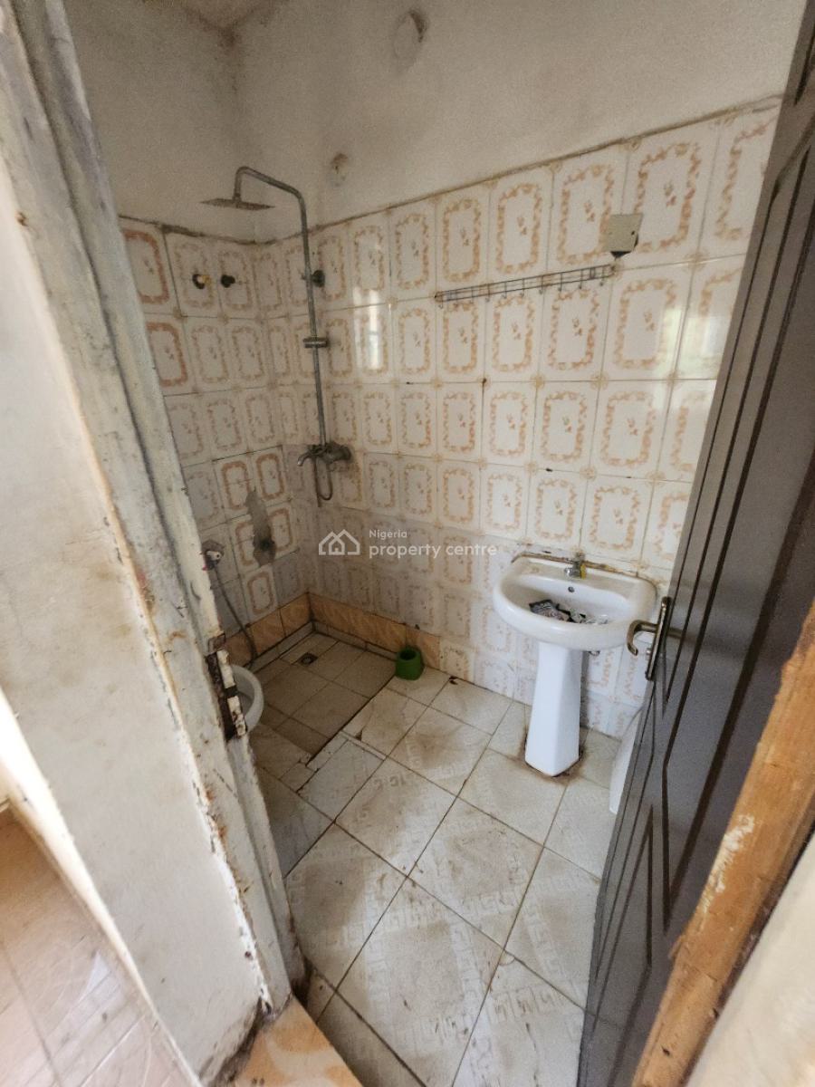 Affordable 2bedroom Flat , Ground Floor, Tarred Rd, By Sunnyvale Estate(tarred Rd), Galadimawa, Abuja, Flat / Apartment for Rent