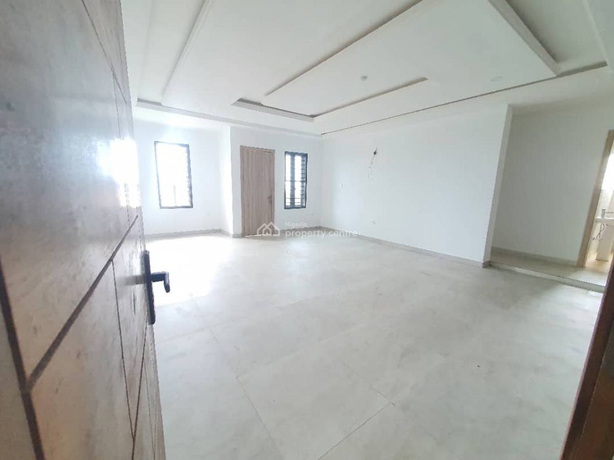 Luxury 3 Bedroom Apartment (upstairs) in a Gated Area at Ilasan, Ilasan, Ikate, Lekki, Lagos, Flat / Apartment for Sale