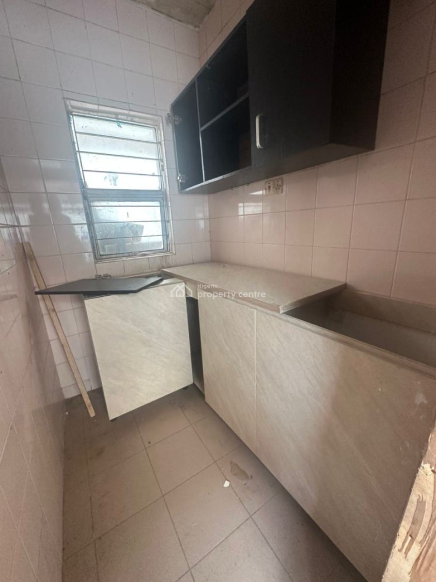Spacious Selfcon Bq with Massive Kitchen, Lekki Phase 1, Lekki, Lagos, Self Contain (single Rooms) for Rent