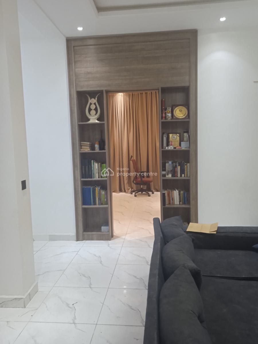 Very Massive 2 Bedrooms on Ground Floor, Off Airport Junction Road, By Ics, Jabi, Abuja, Flat / Apartment for Rent