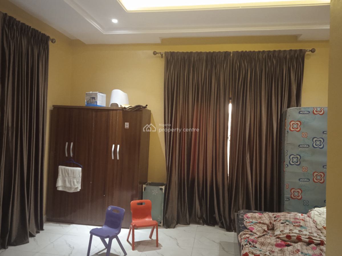 Very Massive 2 Bedrooms on Ground Floor, Off Airport Junction Road, By Ics, Jabi, Abuja, Flat / Apartment for Rent