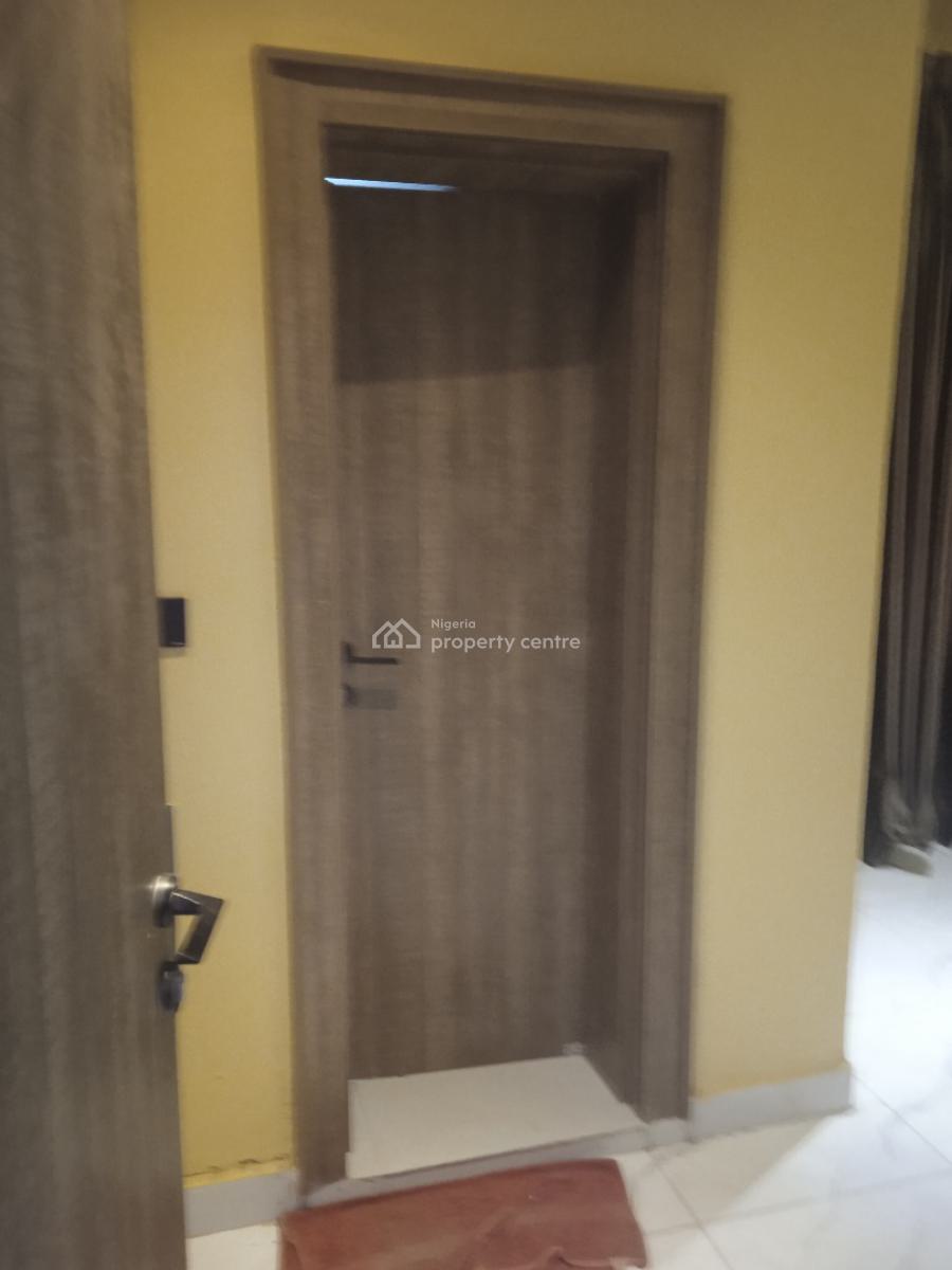 Very Massive 2 Bedrooms on Ground Floor, Off Airport Junction Road, By Ics, Jabi, Abuja, Flat / Apartment for Rent