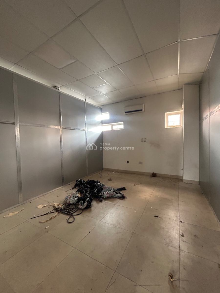 4 Units of Ready-to-use Commercial Space, Ogudu Mall , Ogudu Road, Ogudu, Lagos, Shop for Rent