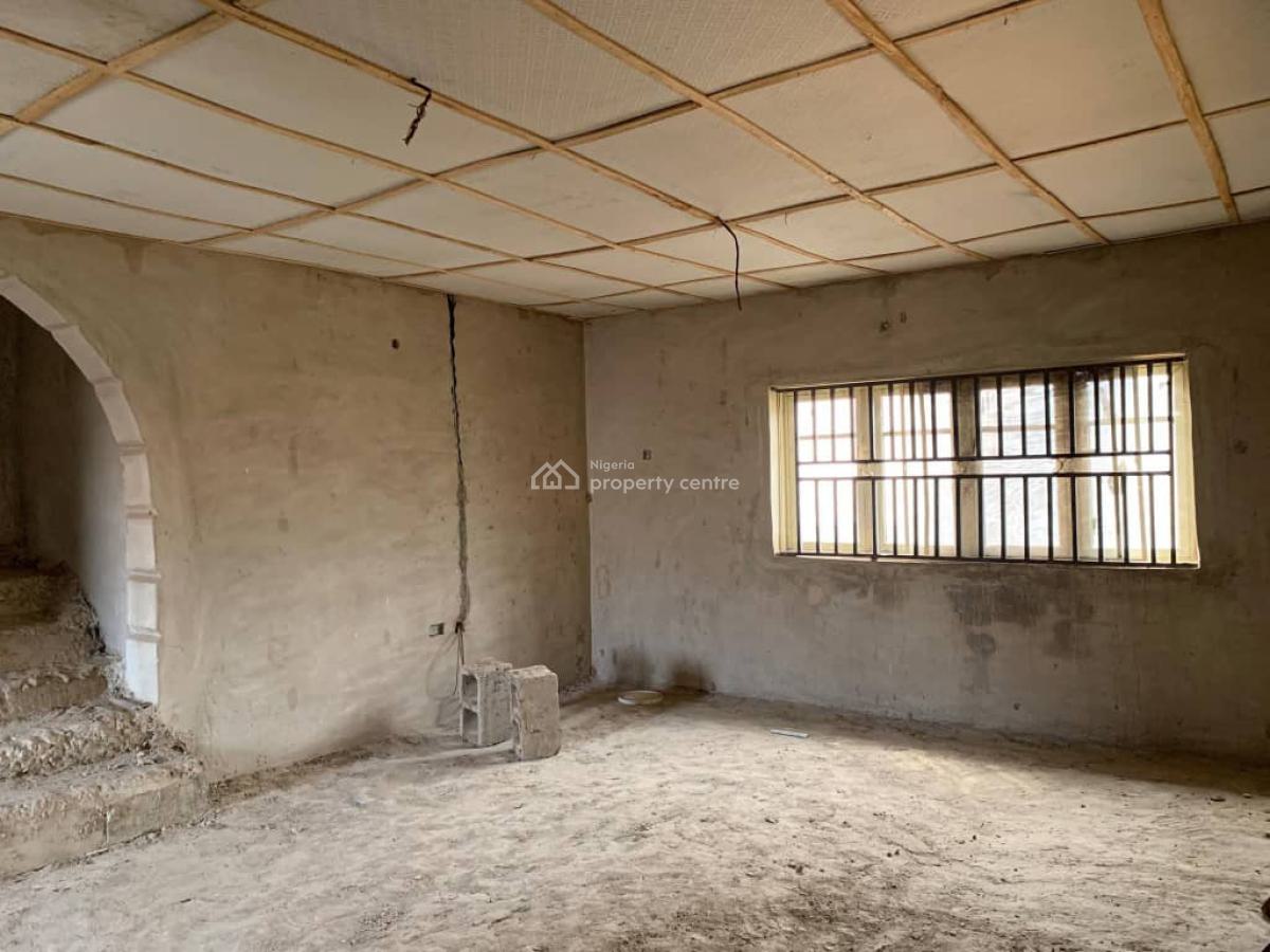 Spacious 7-bedroom Duplex on Full Plot -- Ire Akari, Soka, Ibadan, Ire Akari, Soka, Ibadan, Ibadan, Oyo, Detached Duplex for Sale