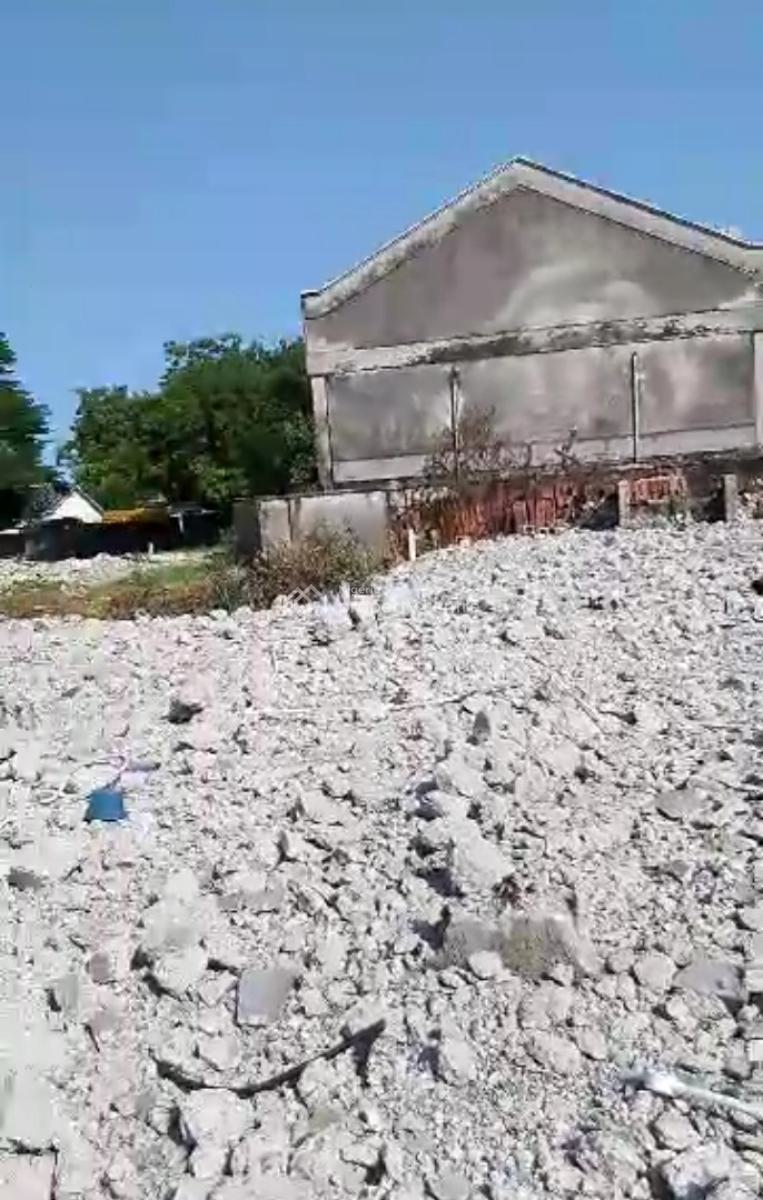 10,000sqm (2.5 Acres) Bareland Slightly Off Herbert Macaulay Road, Off Herbert Macaulay Road on Makoko Road, Yaba, Makoko, Yaba, Lagos, Mixed-use Land for Sale