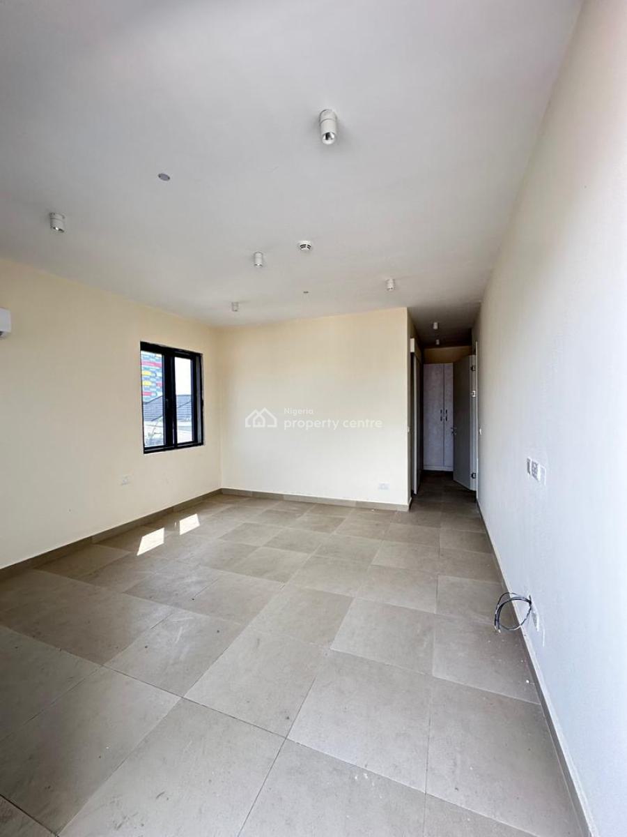 3 Bedroom Apartment at Lekki Phase 1, Lekki Phase 1, Lekki, Lagos, Flat / Apartment for Sale