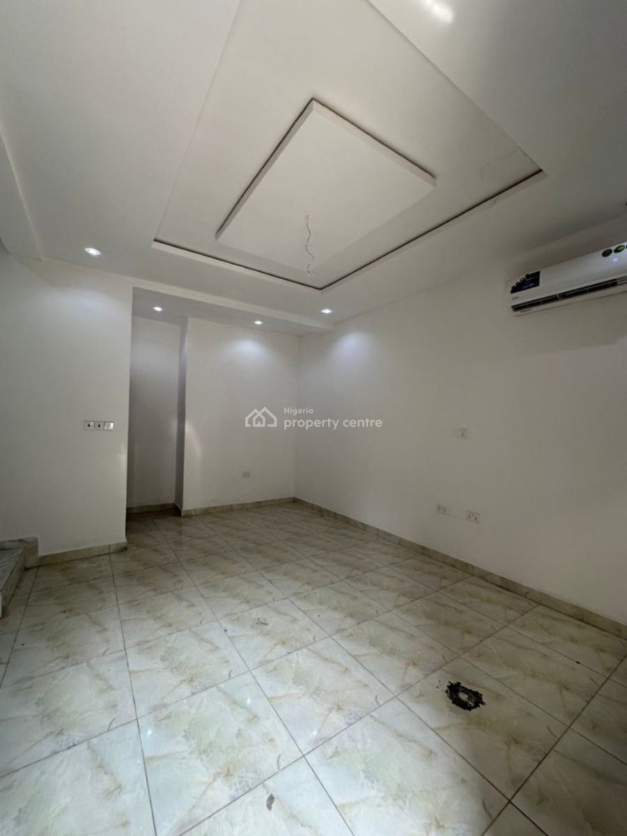 4 Bedroom Spacious House, Gbagada, Gbagada, Lagos, Terraced Duplex for Sale