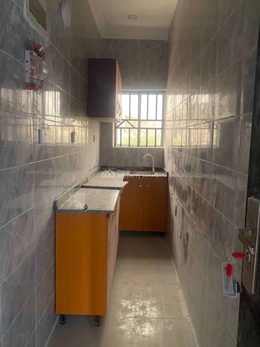 Standard Mini Flat with Excellent Facilities, Blenco, Sangotedo, Ajah, Lagos, Mini Flat (room and Parlour) for Rent