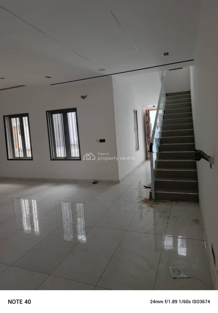 4 Bedroom Terrace with a Room Bq, Lekki Phase 1, Lekki Phase 1, Lekki, Lagos, Terraced Duplex for Rent
