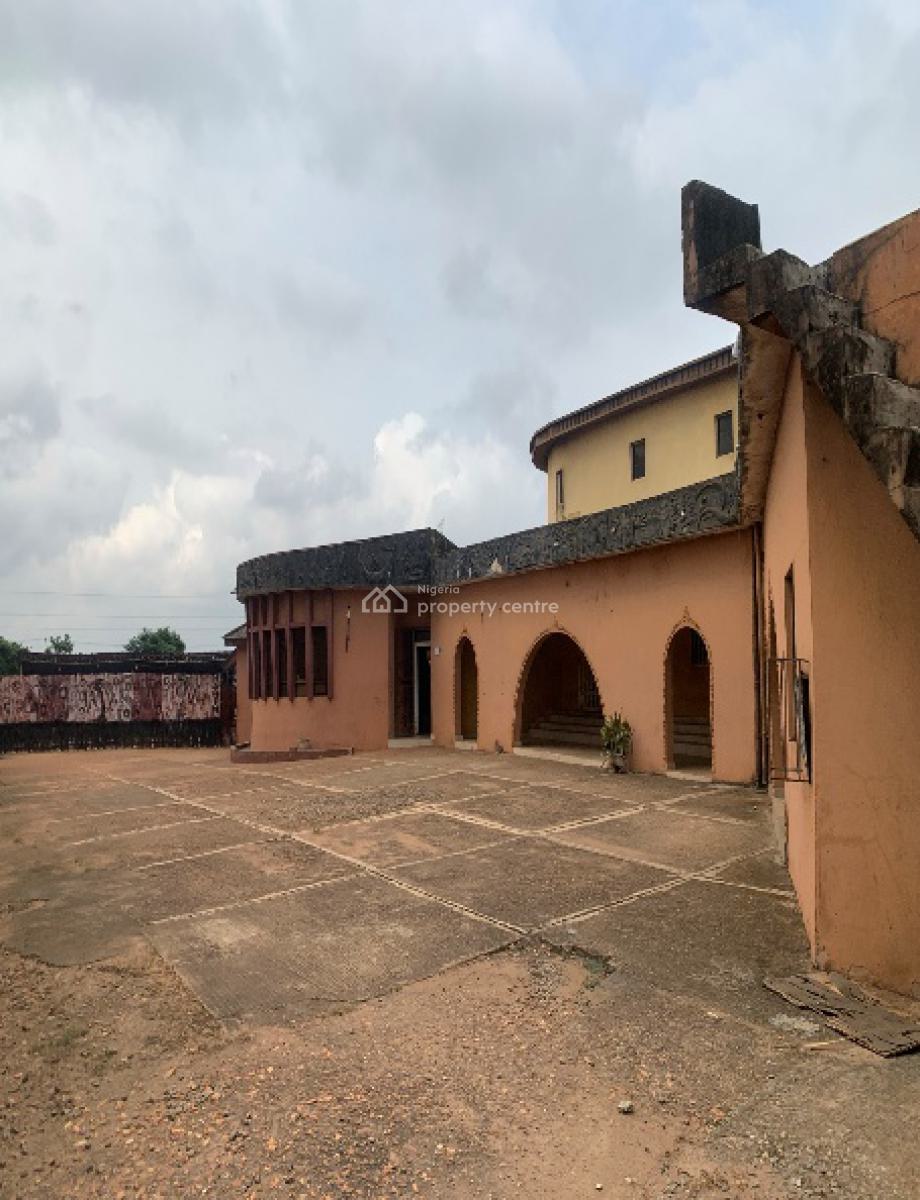 Functional  Hotel, Lagos Abeokuta Expressway, Ijako – Oja,, Sango Ota, Ogun, Hotel / Guest House for Sale