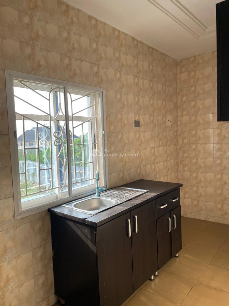 Renovated 2 Bedroom Flat, Ori-oke, Ogudu, Lagos, Flat / Apartment for Rent