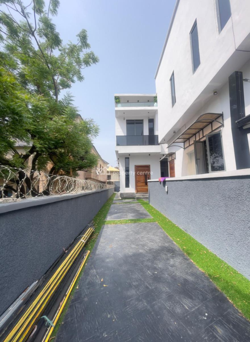 Spacious 4 Bedroom Detached Duplex with Bq, Lekki, Lagos, Detached Duplex for Sale