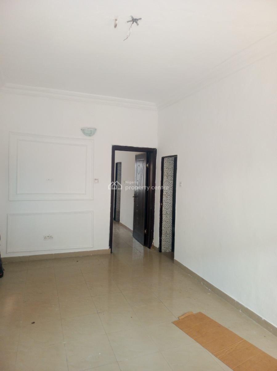 Clean Spacious Bedroom and Parlor (mini Flat), Mobil Road, Ilaje, Ajah, Lagos, Mini Flat (room and Parlour) for Rent
