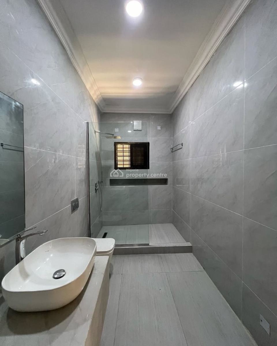 3 Bedroom Apartment, Lekki Phase 1, Lekki, Lagos, Flat / Apartment for Rent