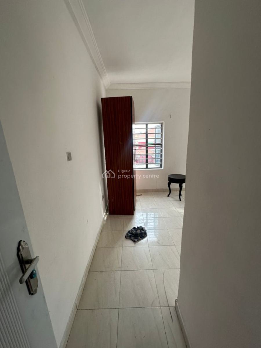 Exquisite Two Bedroom Flat with Ac, Ikota, Lekki, Lagos, Flat / Apartment for Rent