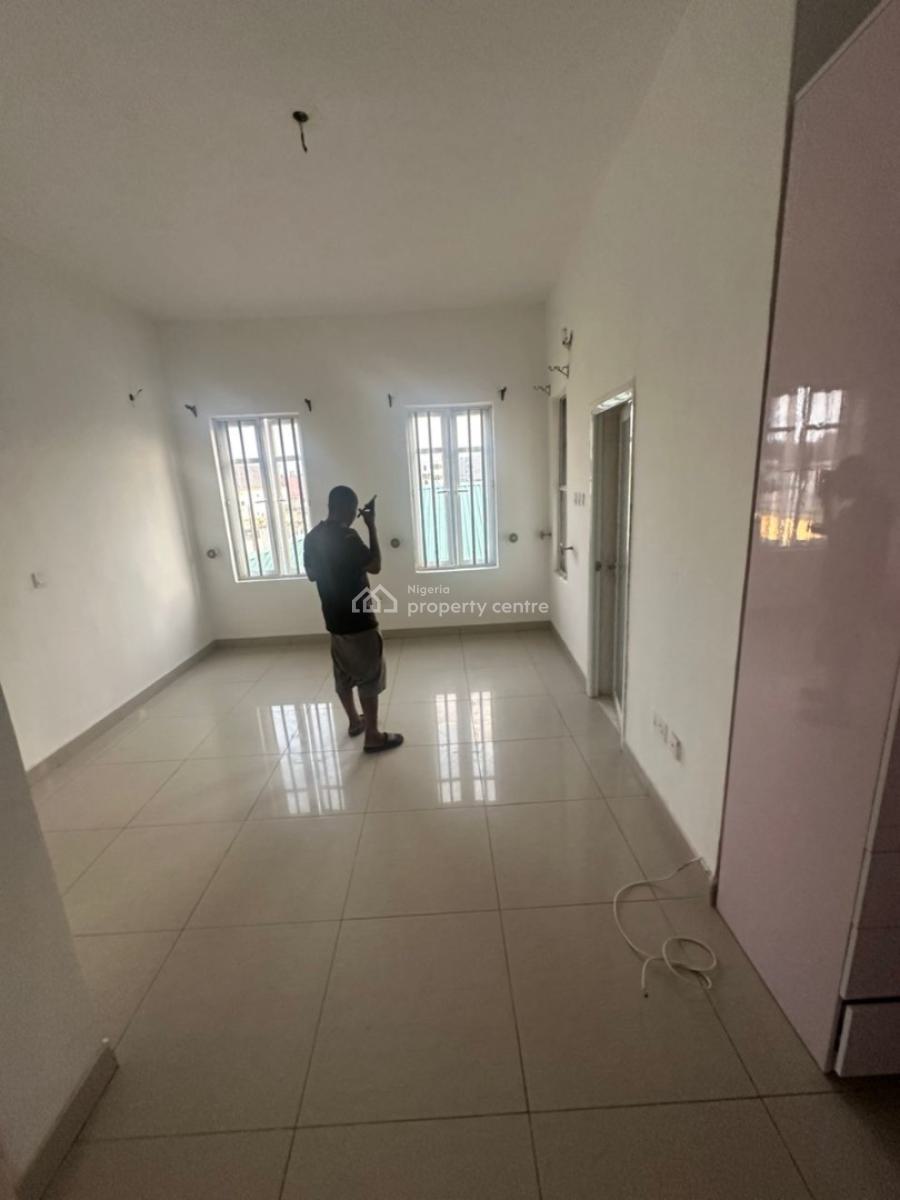 Exquisite Two Bedroom Flat, Conservation Road/ Off Orchid Road, Lekki, Lagos, Flat / Apartment for Rent