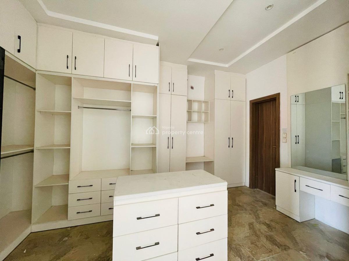 Uniquely Styled  5 Bedroom Fully Detached Duplex with Bq, Gra, Ogudu, Lagos, Detached Duplex for Sale