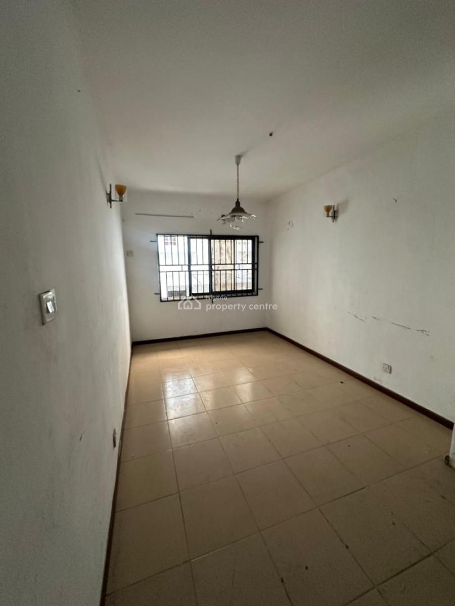 Exquisite Three Bedroom Flat, Conservation Road/ Orchid Road, Lekki, Lagos, Flat / Apartment for Rent