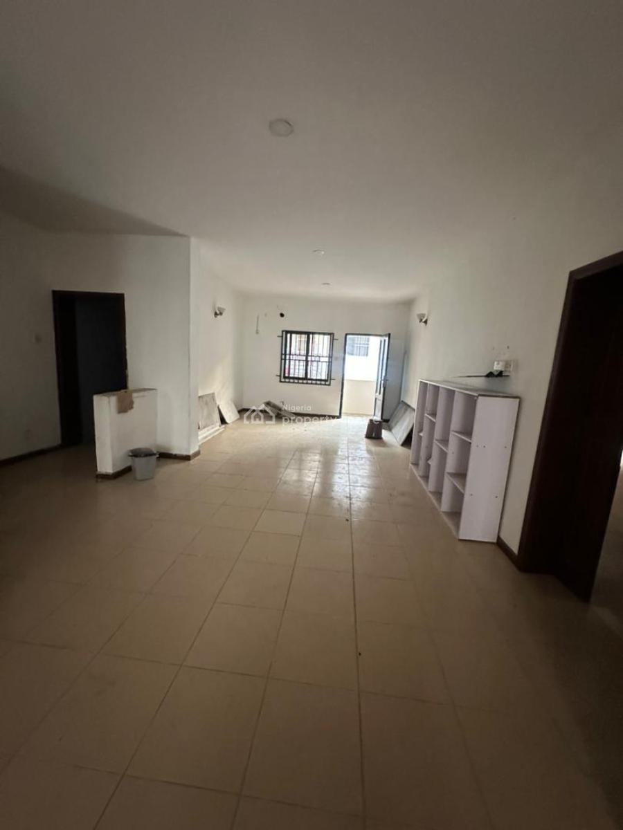 Exquisite Three Bedroom Flat, Conservation Road/ Orchid Road, Lekki, Lagos, Flat / Apartment for Rent