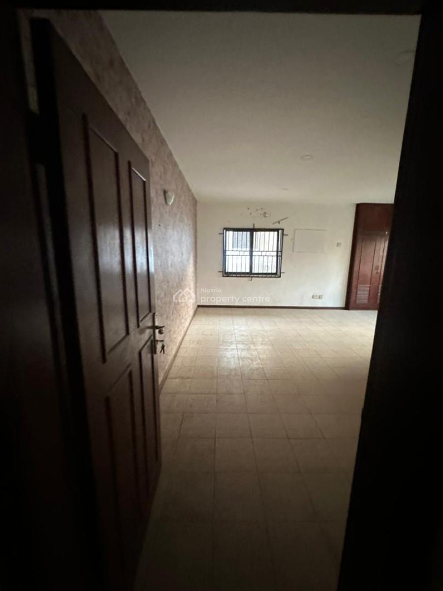 Exquisite Three Bedroom Flat, Conservation Road/ Orchid Road, Lekki, Lagos, Flat / Apartment for Rent