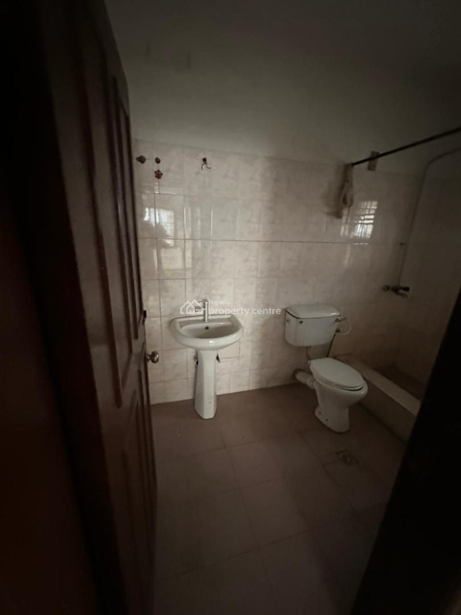 Exquisite Three Bedroom Flat, Conservation Road/ Orchid Road, Lekki, Lagos, Flat / Apartment for Rent