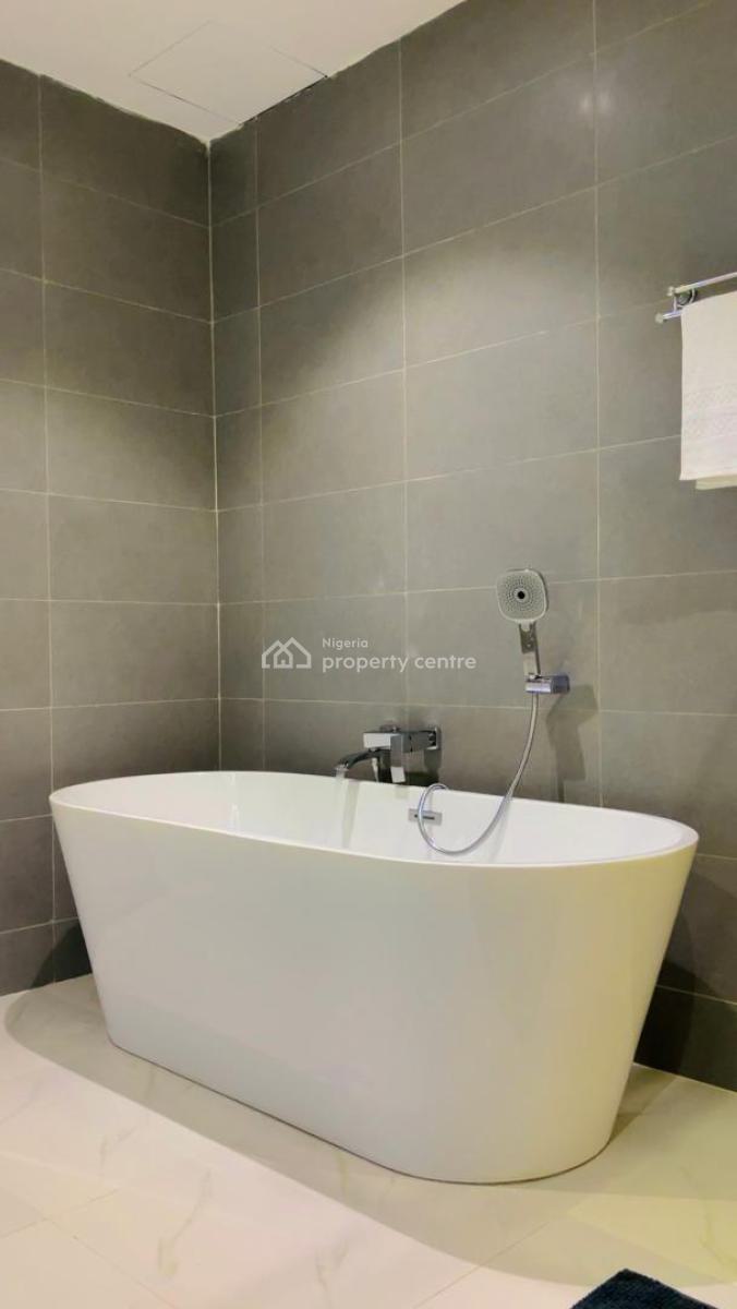 Luxury 3 Bedroom Penthouse Apartment with Excellent Facilities, Freedom Way, Primewater View Estate, Lekki Phase 1, Lekki, Lagos, Flat / Apartment for Rent