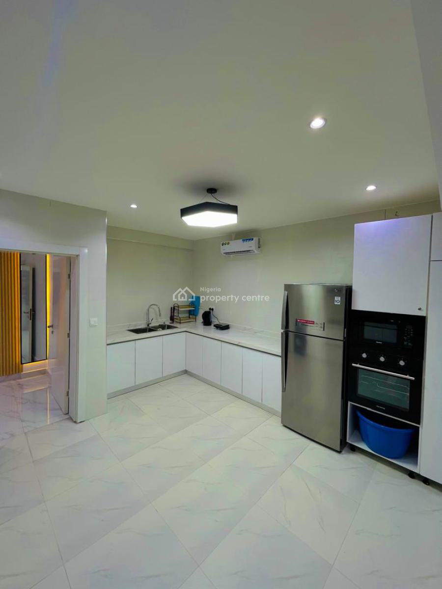 Luxury 3 Bedroom Penthouse Apartment with Excellent Facilities, Freedom Way, Primewater View Estate, Lekki Phase 1, Lekki, Lagos, Flat / Apartment for Rent