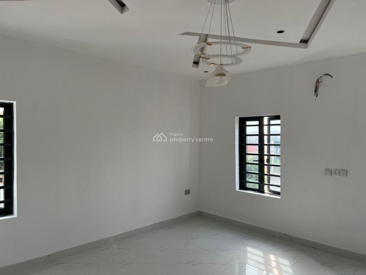 a Neatly Built Luxury  5 Bedroom Duplex, Oluyole Estate, Oluyole, Oyo, Detached Duplex for Sale