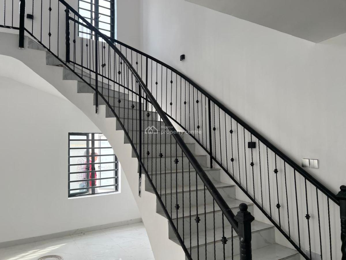 a Neatly Built Luxury  5 Bedroom Duplex, Oluyole Estate, Oluyole, Oyo, Detached Duplex for Sale