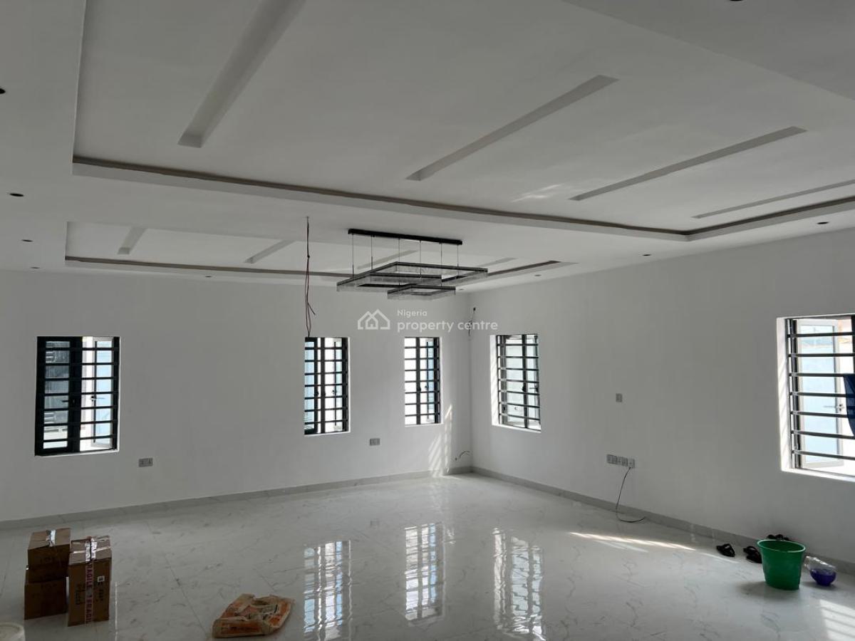 a Neatly Built Luxury  5 Bedroom Duplex, Oluyole Estate, Oluyole, Oyo, Detached Duplex for Sale