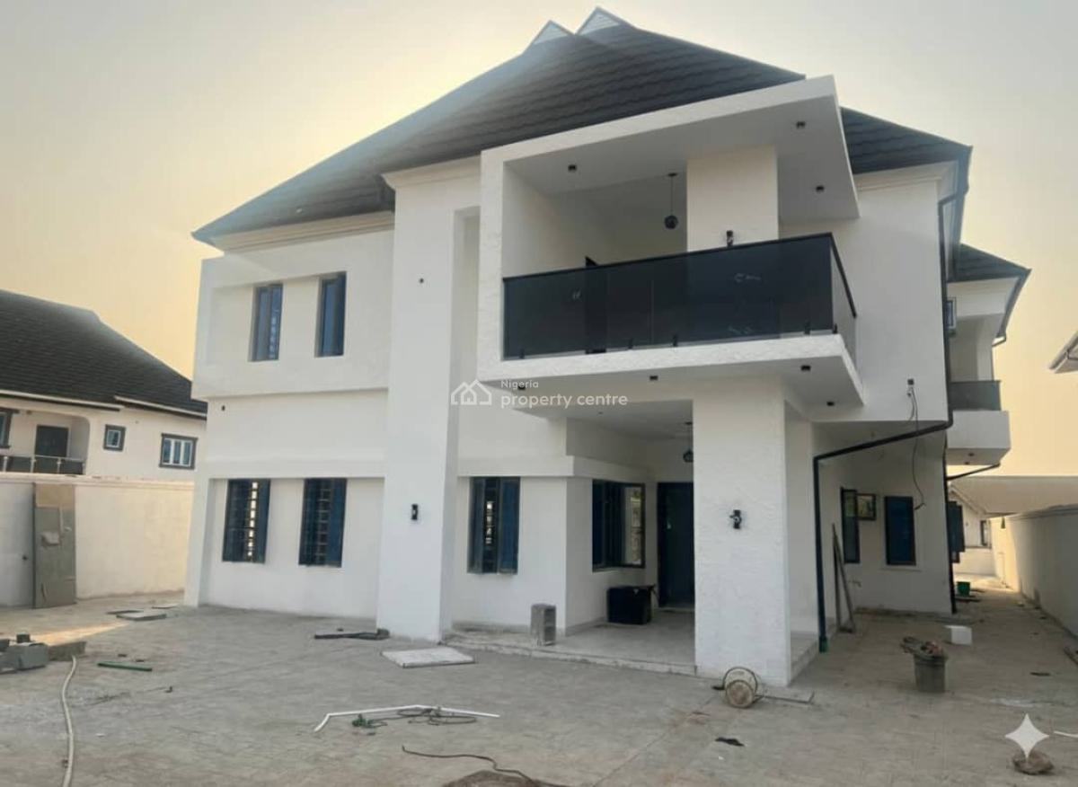 a Neatly Built Luxury  5 Bedroom Duplex, Oluyole Estate, Oluyole, Oyo, Detached Duplex for Sale