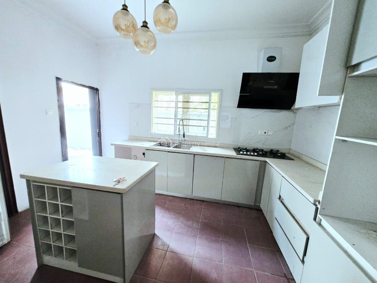 Very Spacious 5-bedroom Semi-detached Duplex, Lekki Phase 1, Lekki, Lagos, Semi-detached Duplex for Rent
