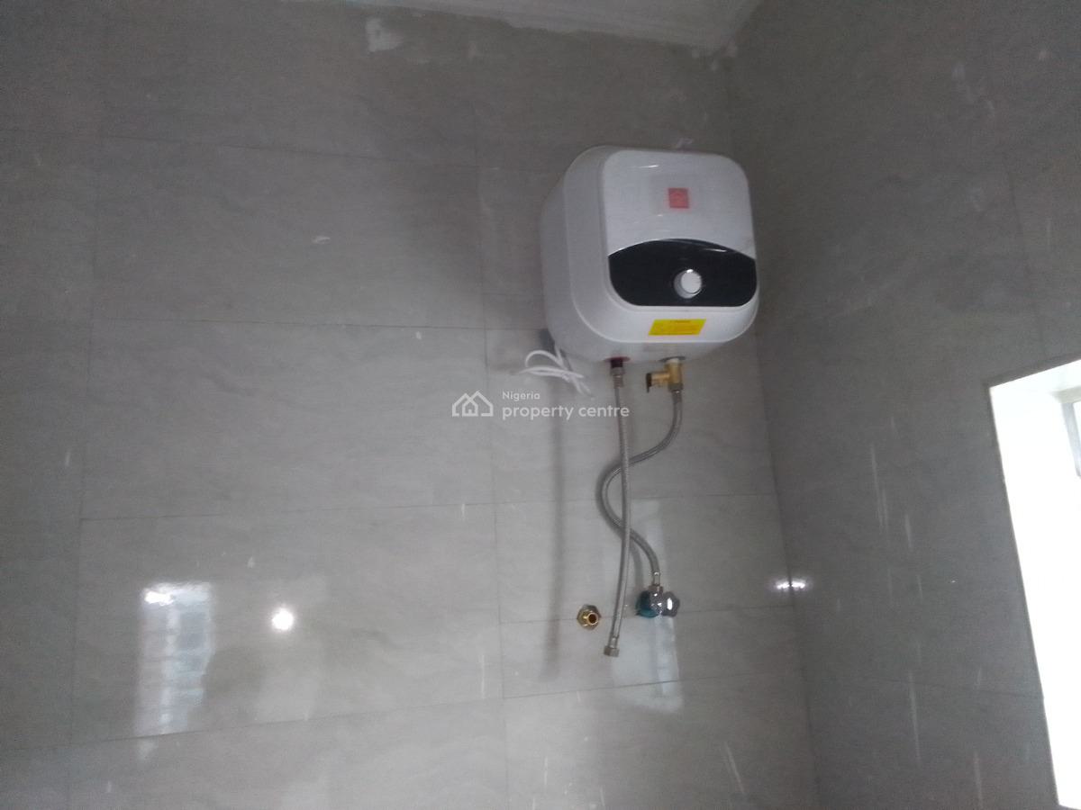 Newly Buildt Spacious Luxury 2 Bedroom Flat with Excellent Features, Agunbiade Junction, Ogombo, Ajah, Lagos, Flat / Apartment for Rent