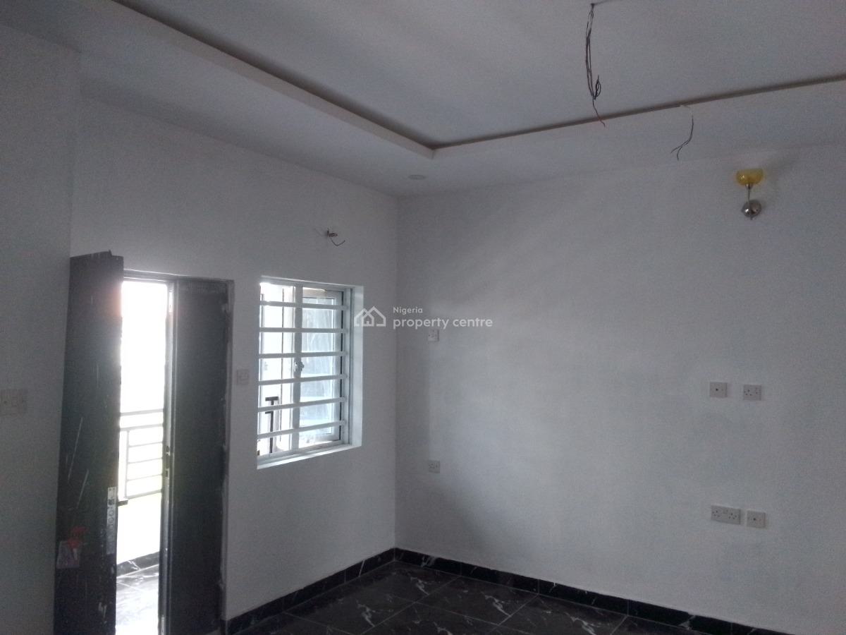 Newly Buildt Spacious Luxury 2 Bedroom Flat with Excellent Features, Agunbiade Junction, Ogombo, Ajah, Lagos, Flat / Apartment for Rent