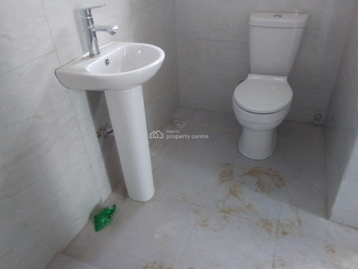 Newly Buildt Spacious Luxury 2 Bedroom Flat with Excellent Features, Agunbiade Junction, Ogombo, Ajah, Lagos, Flat / Apartment for Rent