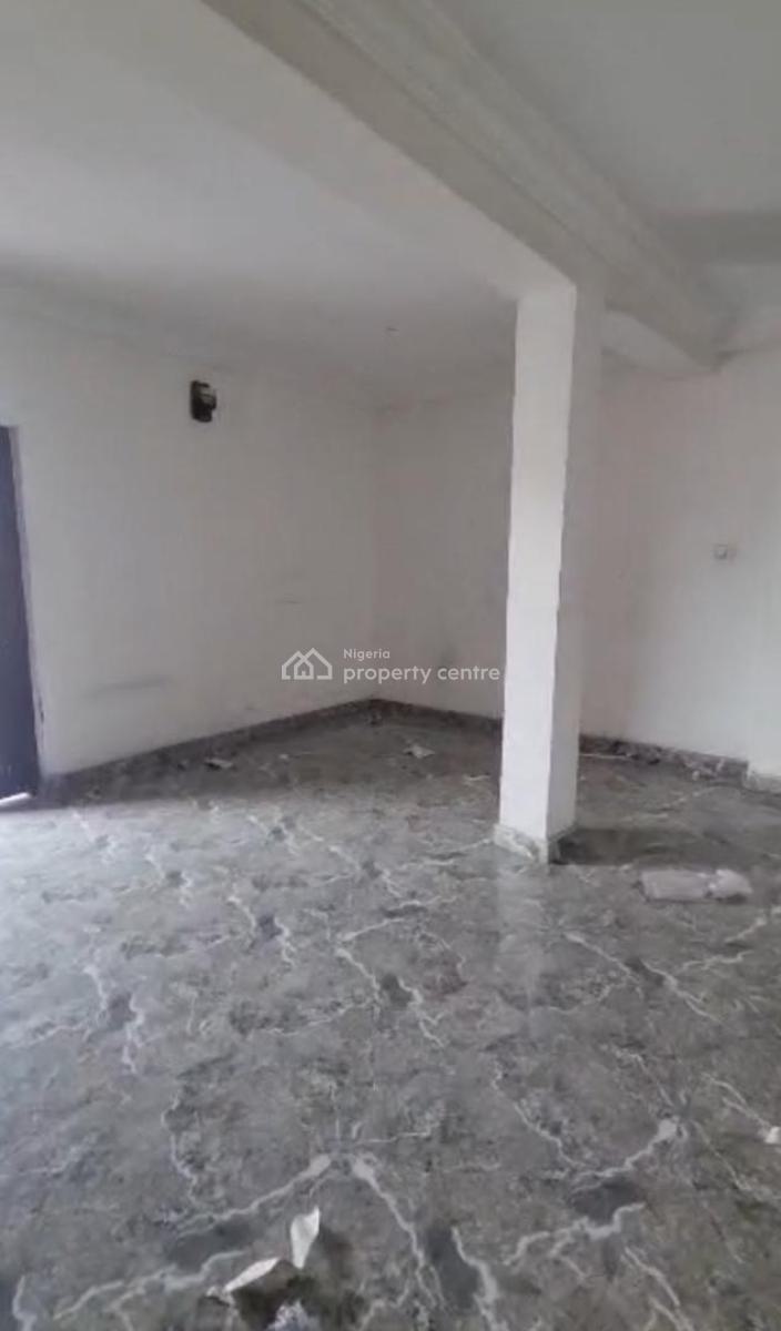 Spacious 3 Bedroom Flat with Nicely Tiled Kitchen, Oworonshoki, Kosofe, Lagos, Flat / Apartment for Rent