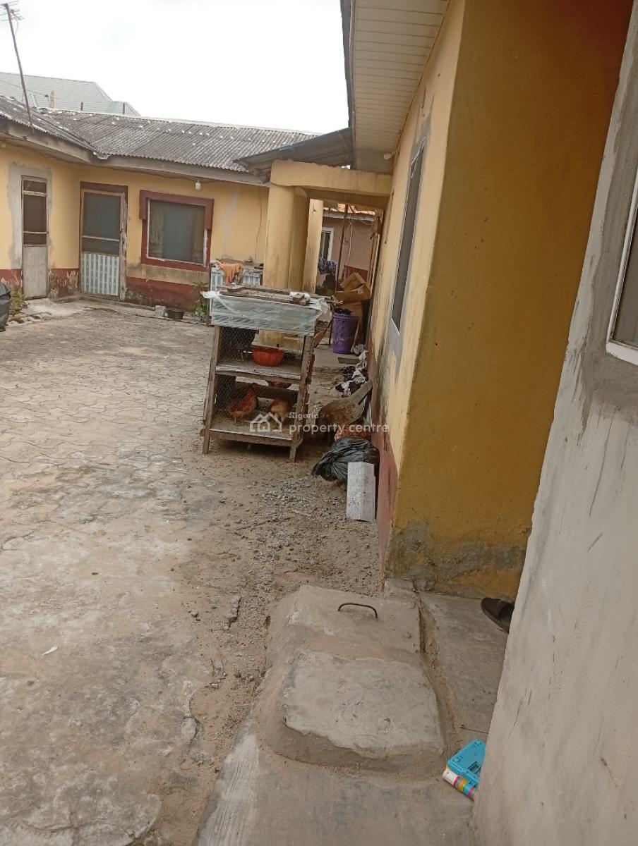 Parcel of Land Measuring 450sqm with Demolishable Mini Flats, United Estate, Sangotedo, Ajah, Lagos, Residential Land for Sale