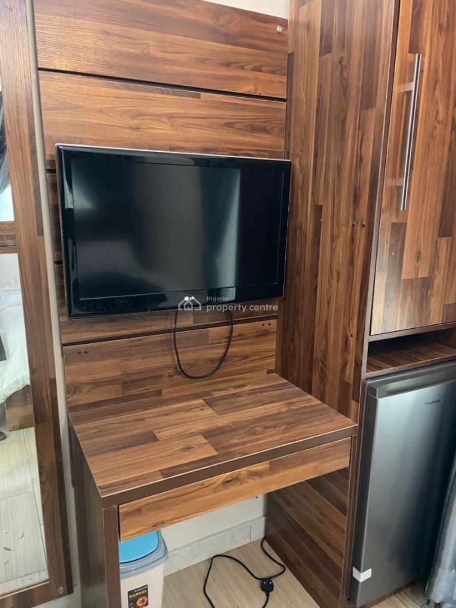 Furnished Mini Flat, Chevron Drive, Lekki, Lagos, Mini Flat (room and Parlour) for Rent