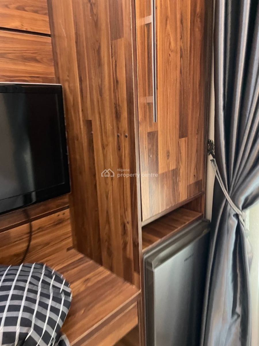 Furnished Mini Flat, Chevron Drive, Lekki, Lagos, Mini Flat (room and Parlour) for Rent