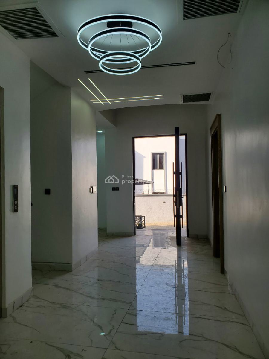 Luxury 5-bedroom Duplexes and Bq, Guzape District, Abuja, Detached Duplex for Sale