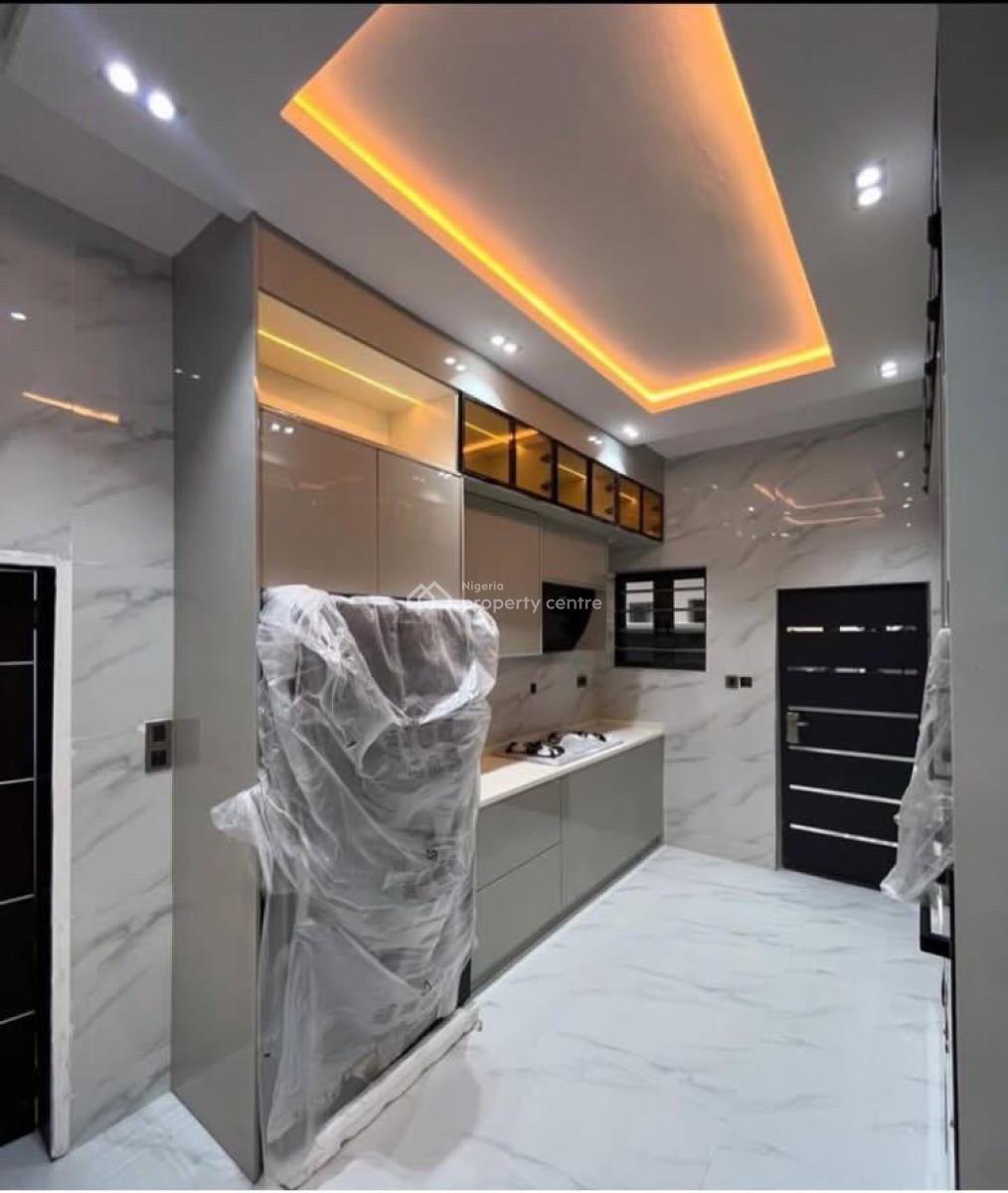 5 Bedroom Duplex with Bq, Ologolo, Lekki, Lagos, Detached Duplex for Sale