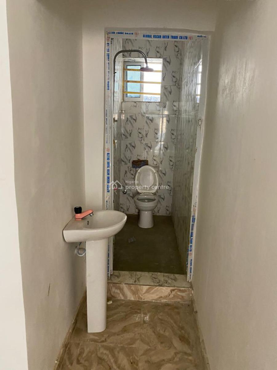 Newly Renovated 2-bedrooms Flat Bungalow All Ensuite with Pop, Secured, Abule Oja, Yaba, Lagos, Flat / Apartment for Rent