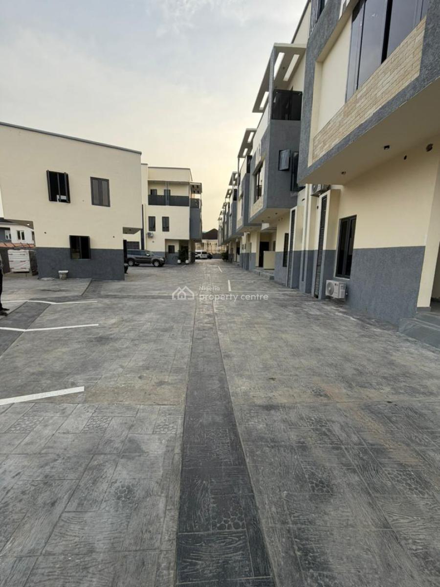 (direct Brief) 4 Bedroom Terrace with Bq, Rfk, Ikeja Gra, Ikeja, Lagos, Terraced Duplex for Rent