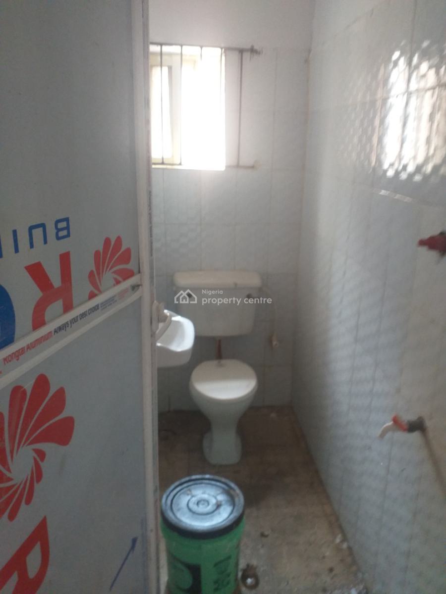 Renovated Self Contain. Upstairs, United Estate, Sangotedo, Ajah, Lagos, Self Contain (single Rooms) for Rent