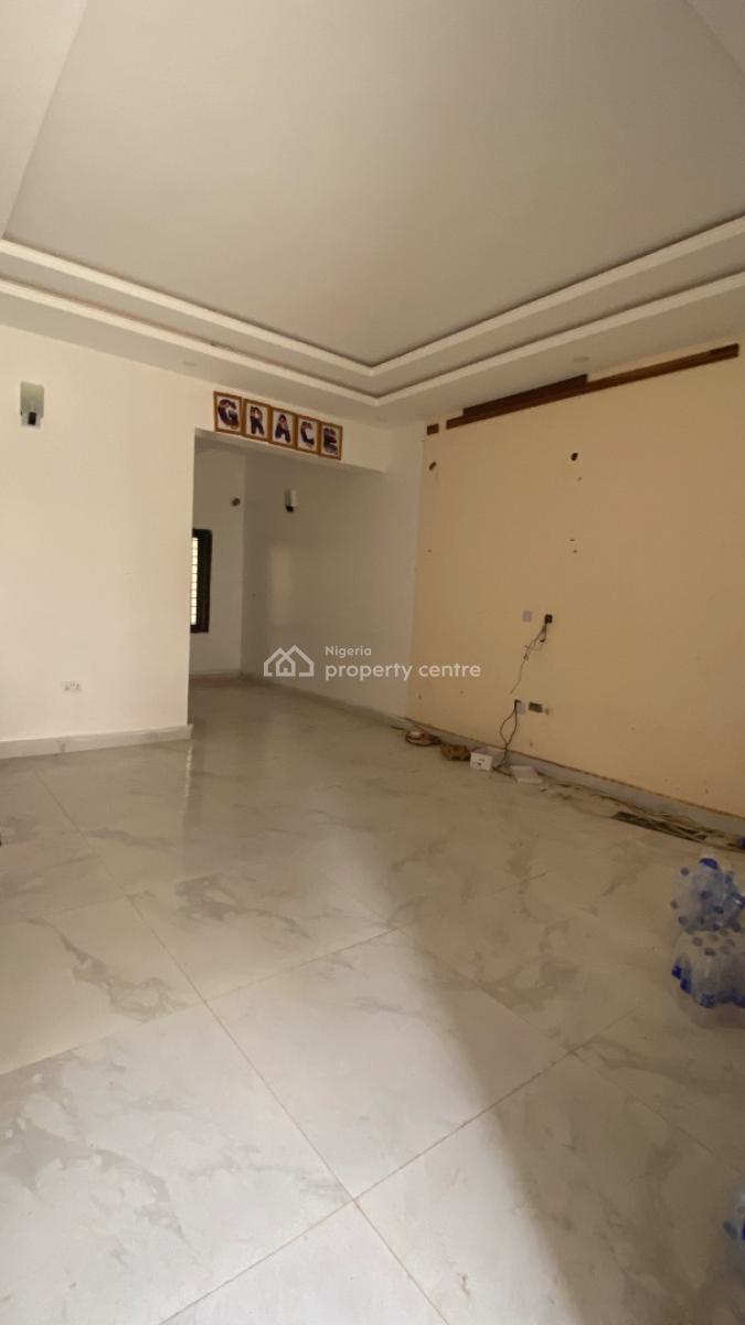 Neatly Built 2 Bedroom Flat, Dawaki, Gwarinpa, Abuja, Flat / Apartment for Rent